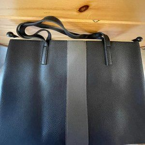 Sleek & Stylish Vince Camuto Leather Handbag